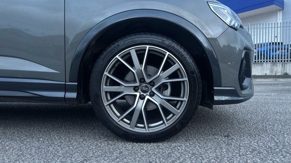 Used Audi Q3 2024 for sale - 76948404: Photo 5