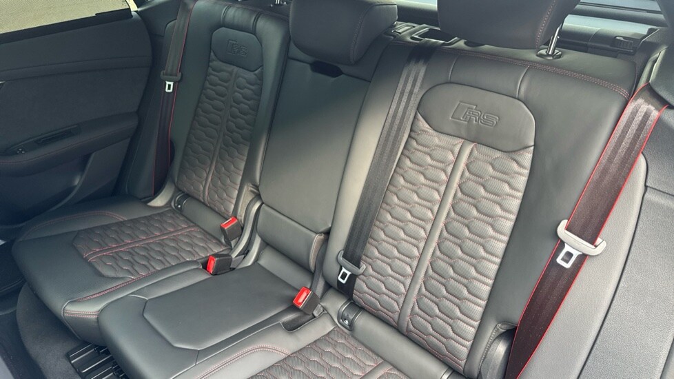 Used Audi RS Q8 2025 for sale - 77050913: Photo 15