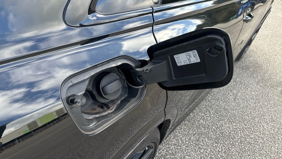 Used Audi RS Q8 2025 for sale - 77050913: Photo 22