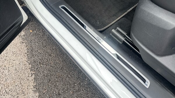 Used Volkswagen Tiguan 2021 for sale - 76272828: Photo 30