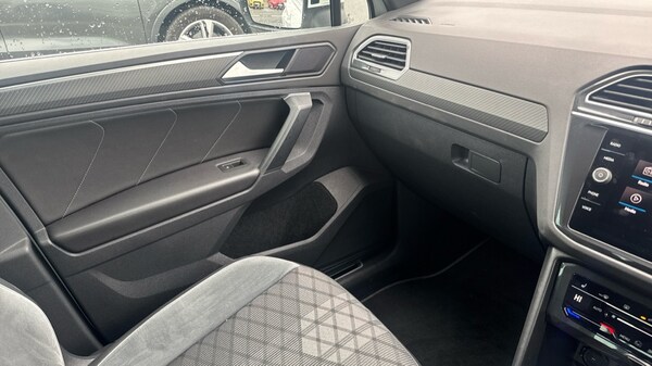 Used Volkswagen Tiguan 2021 for sale - 76272828: Photo 42