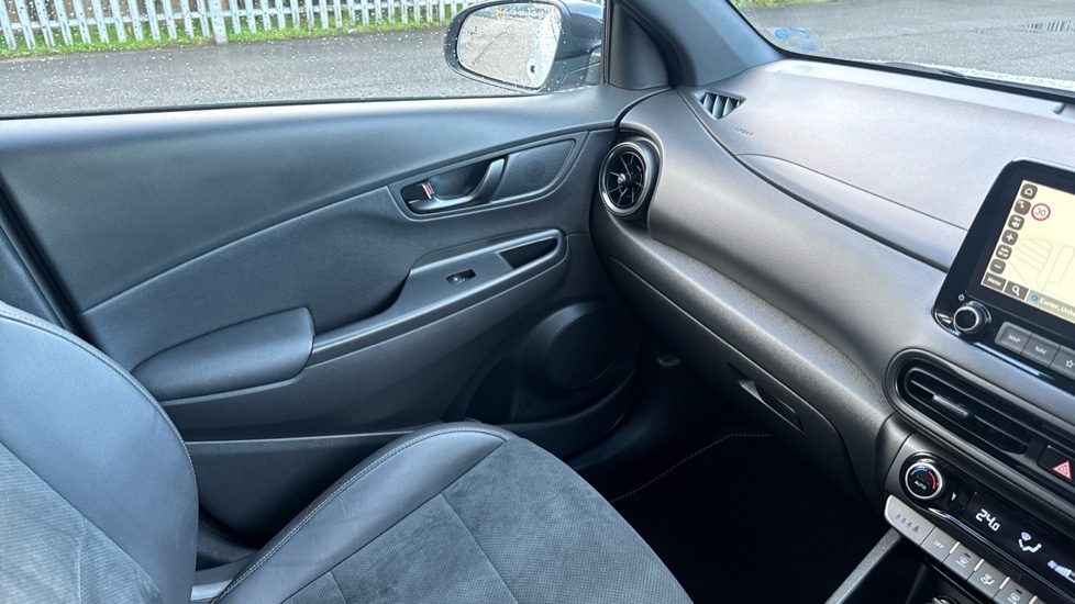 Used Hyundai KONA 2023 for sale - 76874760: Photo 25