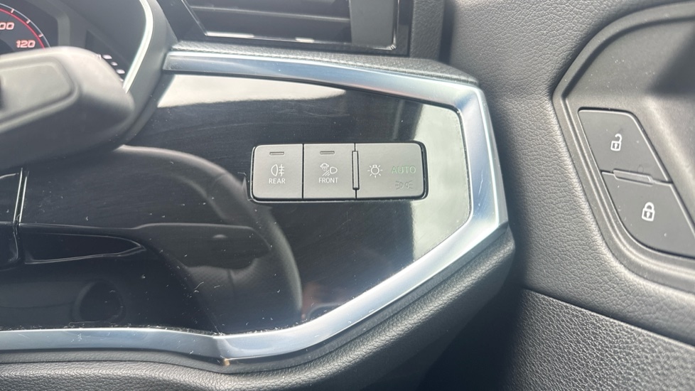 Used Audi Q3 2023 for sale - 76661018: Photo 44