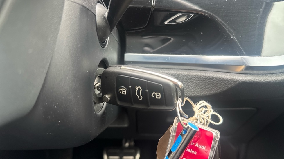 Used Audi Q3 2023 for sale - 76661018: Photo 46