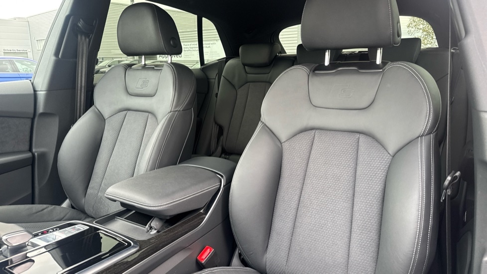 Used Audi Q8 2025 for sale - 76901532: Photo 17