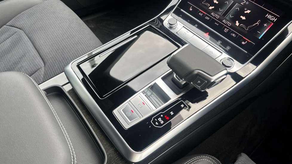 Used Audi Q8 2025 for sale - 76901532: Photo 19