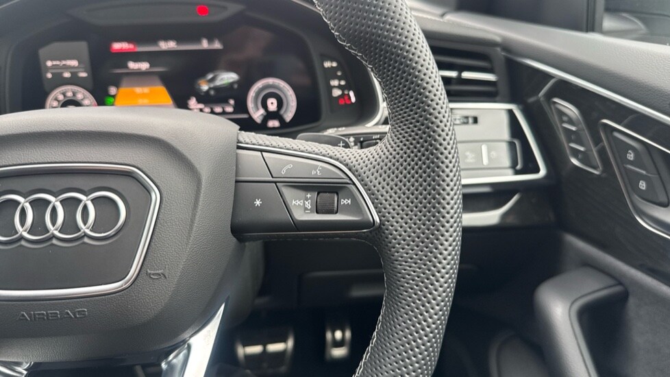 Used Audi Q8 2025 for sale - 76901532: Photo 23