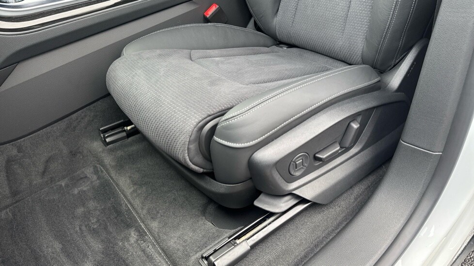 Used Audi Q8 2025 for sale - 76901532: Photo 29