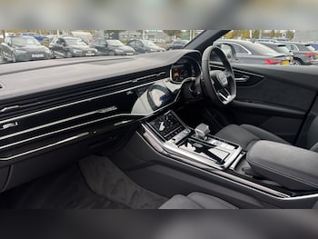 Used Audi Q8 2025 for sale - 76901532: Photo