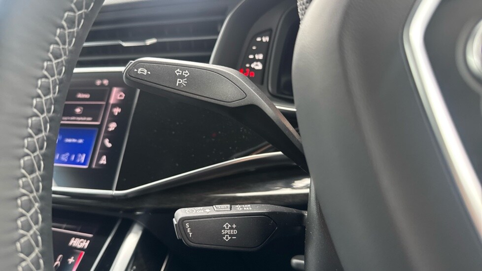 Used Audi Q8 2025 for sale - 76901532: Photo 31