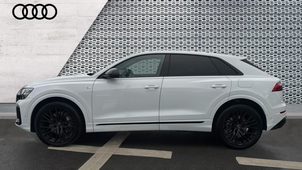 Used Audi Q8 2025 for sale - 76901532: Photo 9