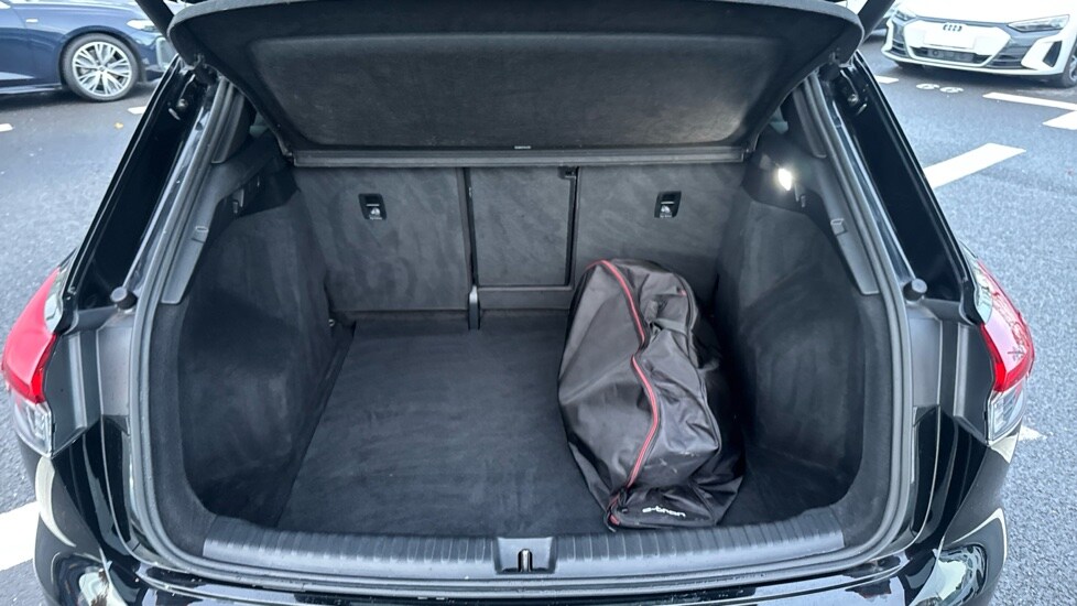 Used Audi Q4 e-tron 2023 for sale - 76872618: Photo 18