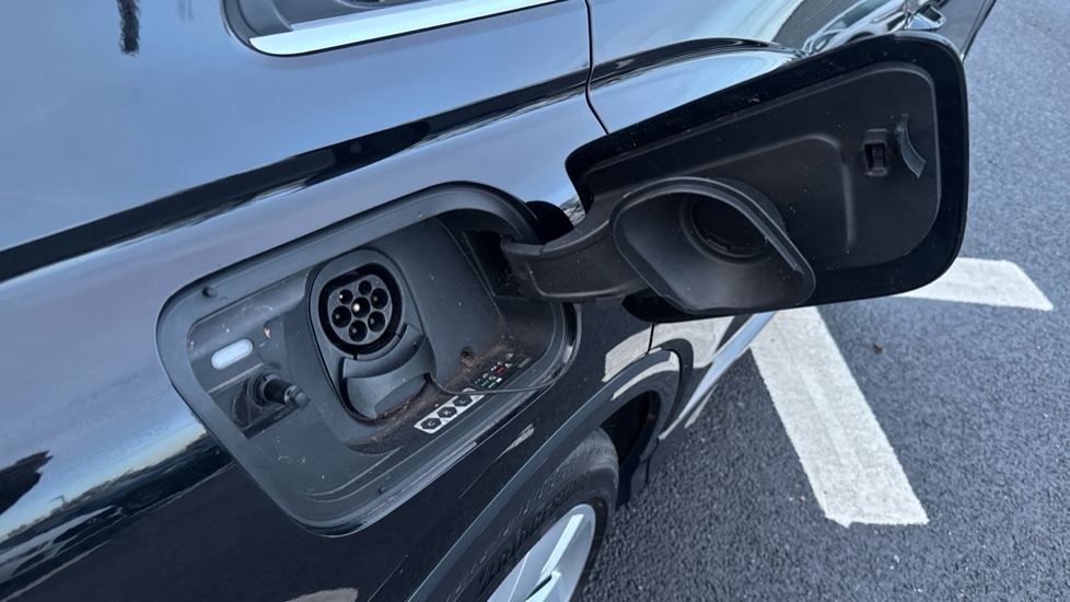 Used Audi Q4 e-tron 2023 for sale - 76872618: Photo 22