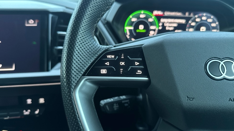 Used Audi Q4 e-tron 2023 for sale - 76872618: Photo 24