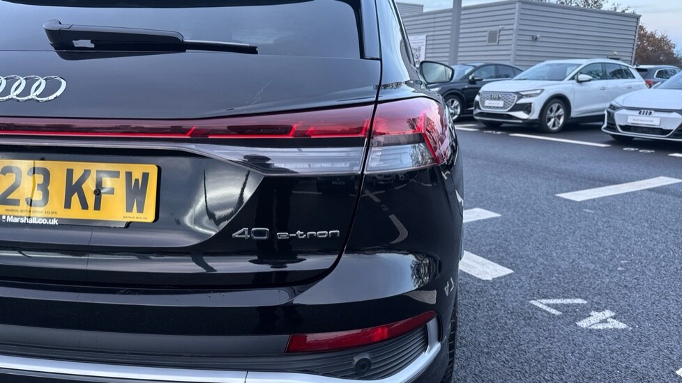 Used Audi Q4 e-tron 2023 for sale - 76872618: Photo 33