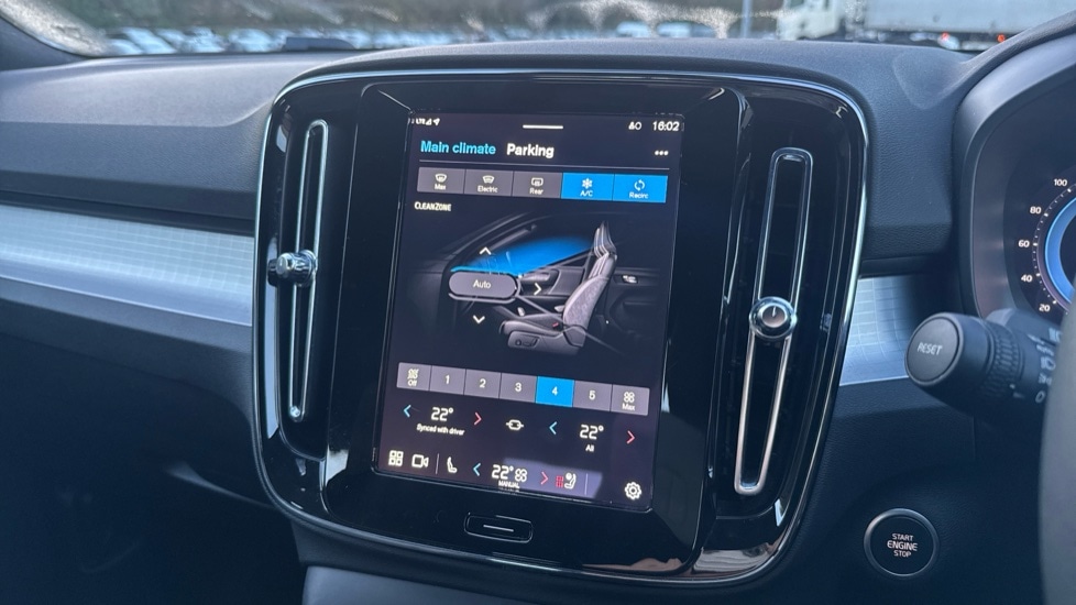 Used Volvo XC40 2023 for sale - 76873196: Photo 12