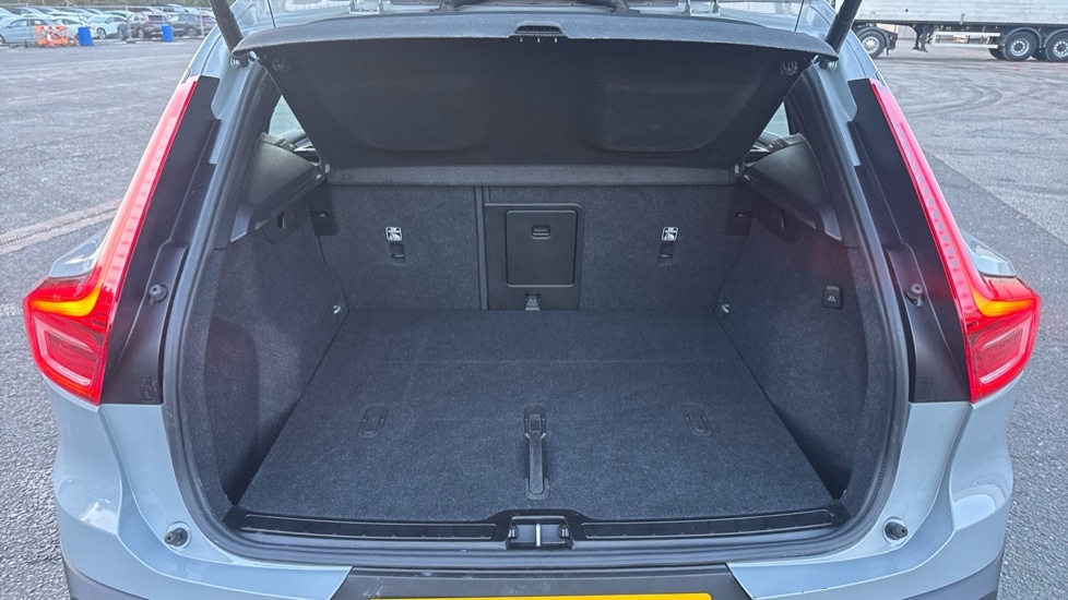 Used Volvo XC40 2023 for sale - 76873196: Photo 15