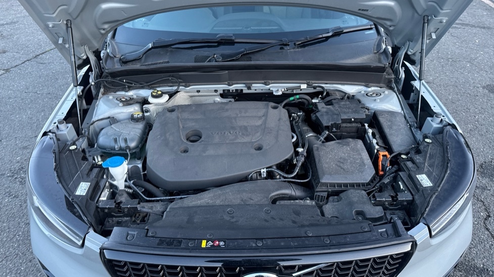 Used Volvo XC40 2023 for sale - 76873196: Photo 16