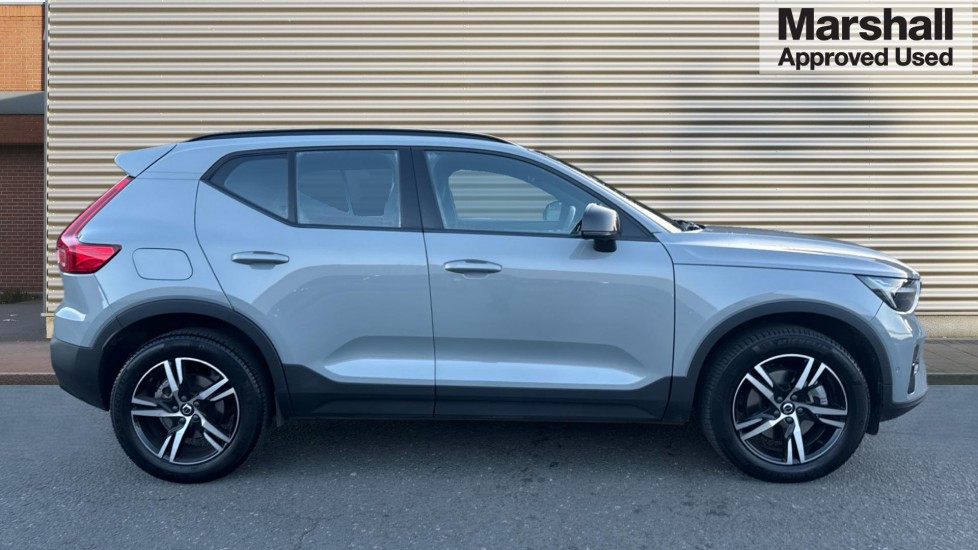 Used Volvo XC40 2023 for sale - 76873196: Photo 2