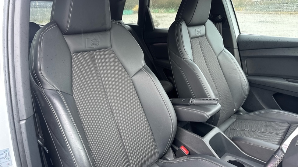 Used Audi Q4 e-tron 2021 for sale - 77057790: Photo 17