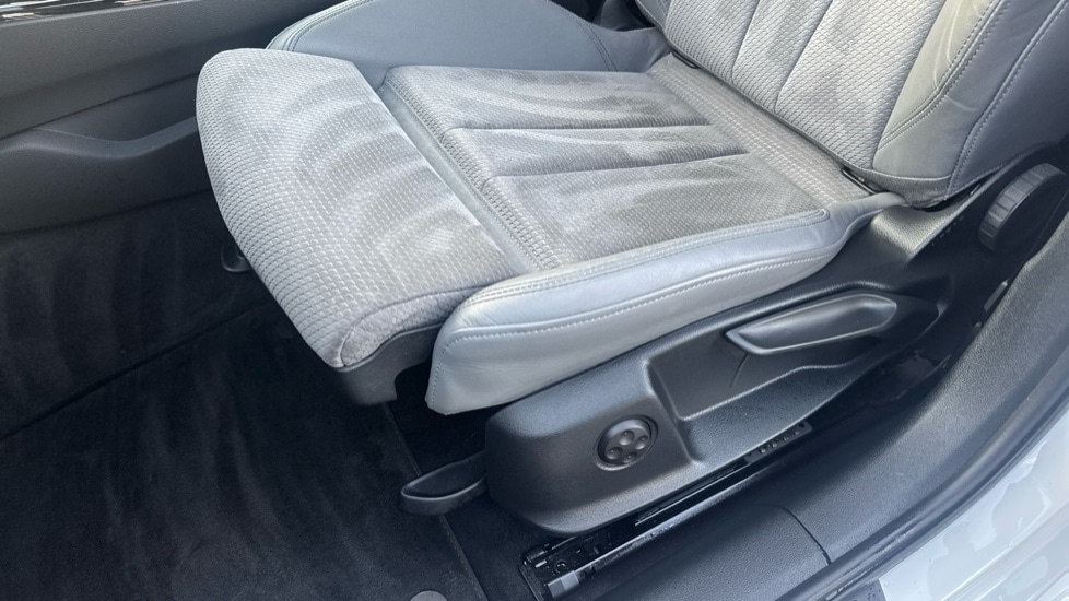 Used Audi A4 2021 for sale - 76872105: Photo 29