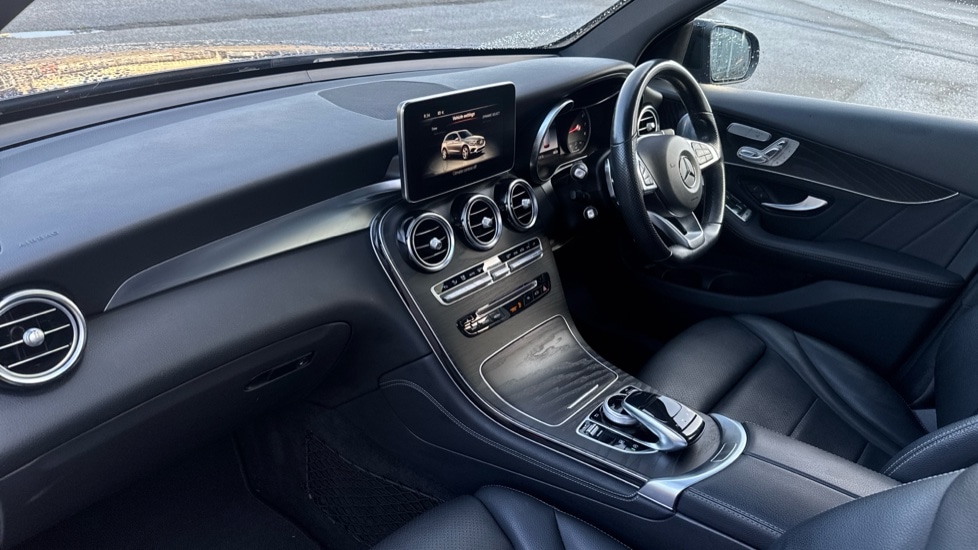 Used Mercedes-Benz GLC 2019 for sale - 76025311: Photo 10