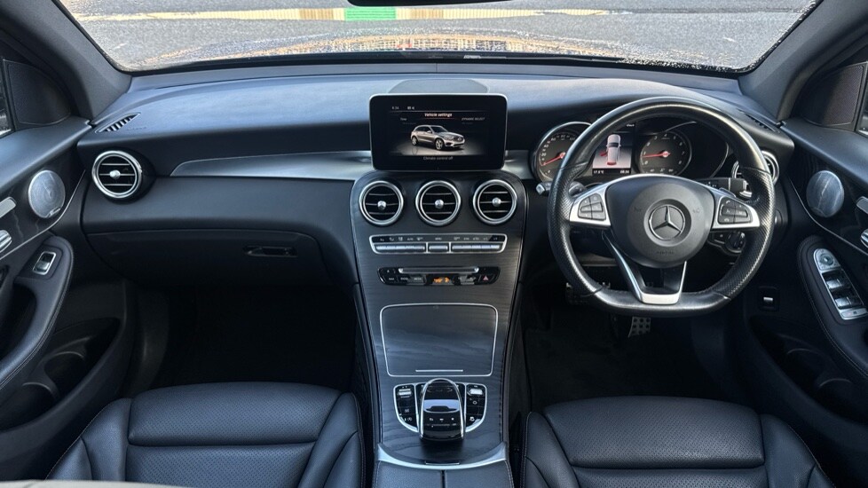 Used Mercedes-Benz GLC 2019 for sale - 76025311: Photo 11
