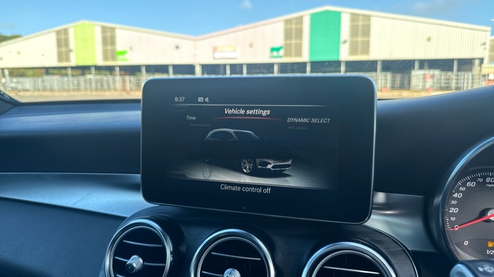 Used Mercedes-Benz GLC 2019 for sale - 76025311: Photo 12