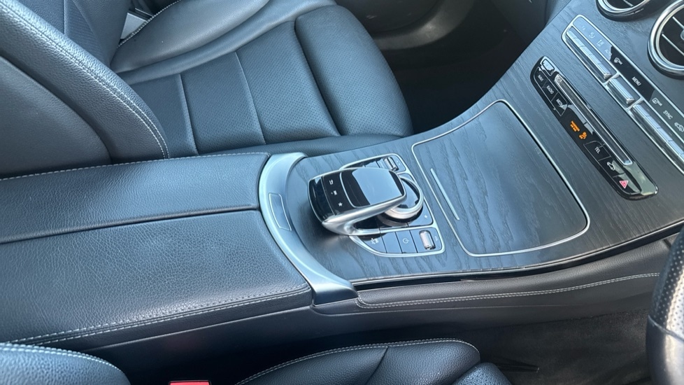 Used Mercedes-Benz GLC 2019 for sale - 76025311: Photo 28