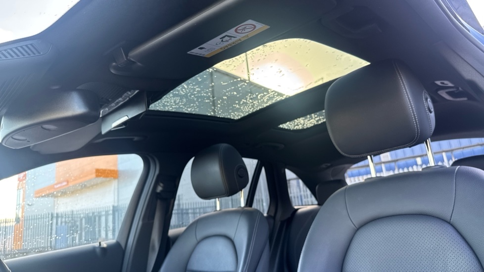 Used Mercedes-Benz GLC 2019 for sale - 76025311: Photo 31