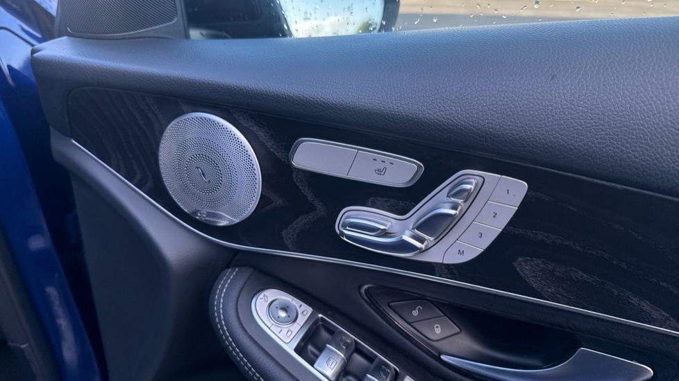 Used Mercedes-Benz GLC 2019 for sale - 76025311: Photo 42