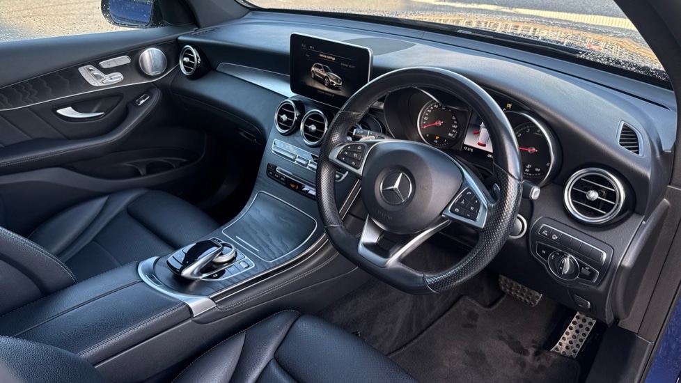 Used Mercedes-Benz GLC 2019 for sale - 76025311: Photo 9