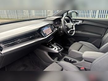 Used Audi Q4 e-tron 2021 for sale - 76384484: Photo