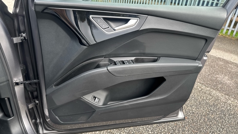 Used Audi Q4 e-tron 2021 for sale - 76826584: Photo 28