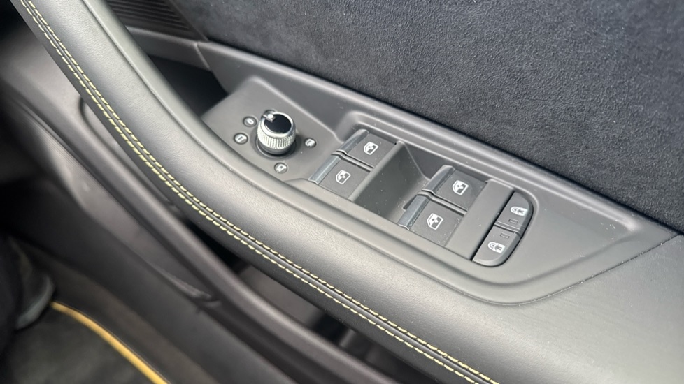 Used Audi RS4 2025 for sale - 76745318: Photo 28