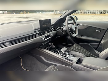 Used Audi RS4 2025 for sale - 76745318: Photo