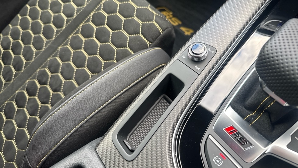 Used Audi RS4 2025 for sale - 76745318: Photo 37