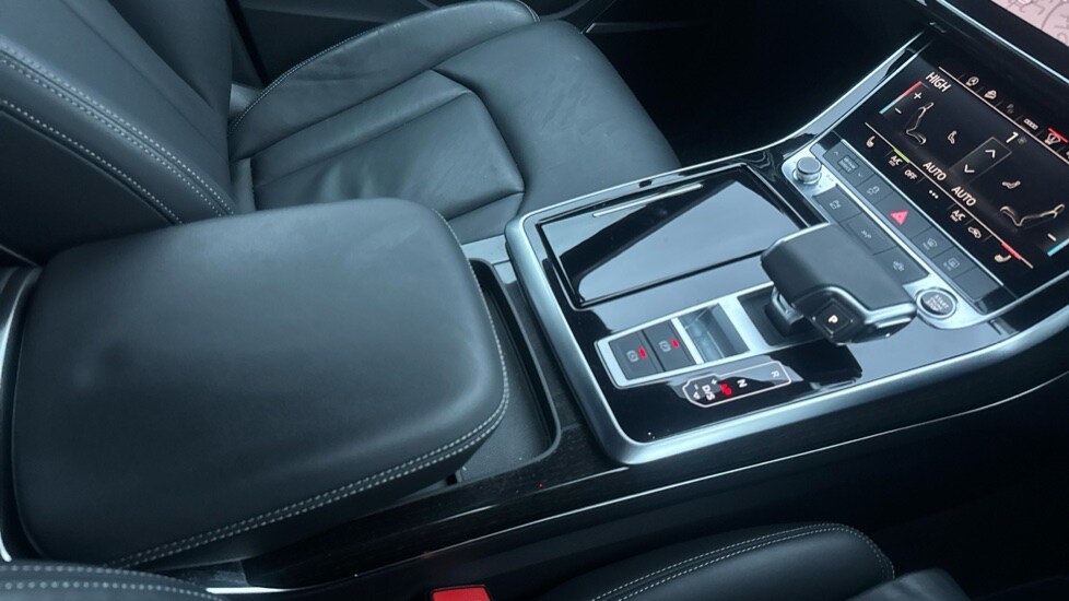 Used Audi Q7 2025 for sale - 76872084: Photo 27