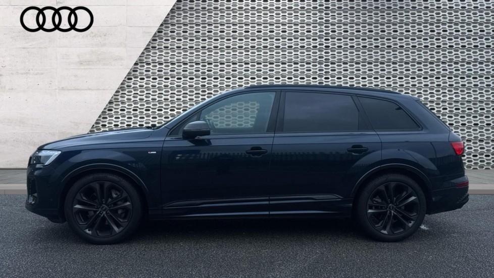 Used Audi Q7 2025 for sale - 76872084: Photo 9