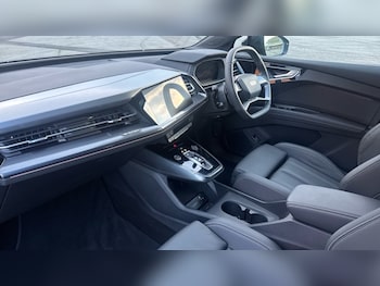 Used Audi Q4 e-tron 2025 for sale - 76428238: Photo