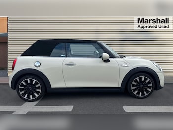 Used MINI Convertible 2019 for sale - 75959585: Photo