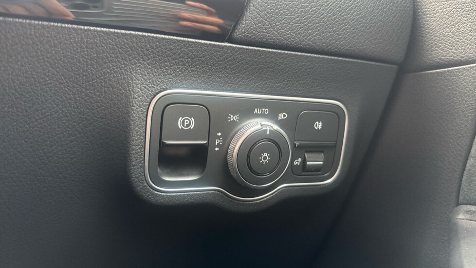 Used Mercedes-Benz EQA 2023 for sale - 75996903: Photo 33