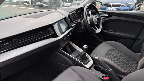 Used Audi A1 2019 for sale - 76172421: Photo 2