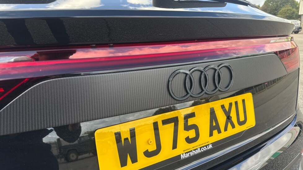 Used Audi RS Q8 2025 for sale - 76660968: Photo 38