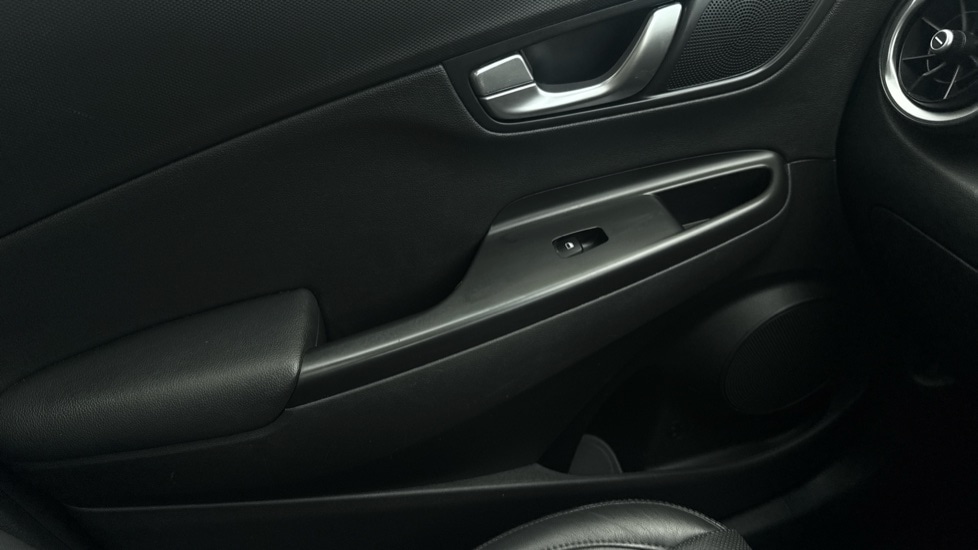 Used Hyundai KONA 2021 for sale - 76872894: Photo 49