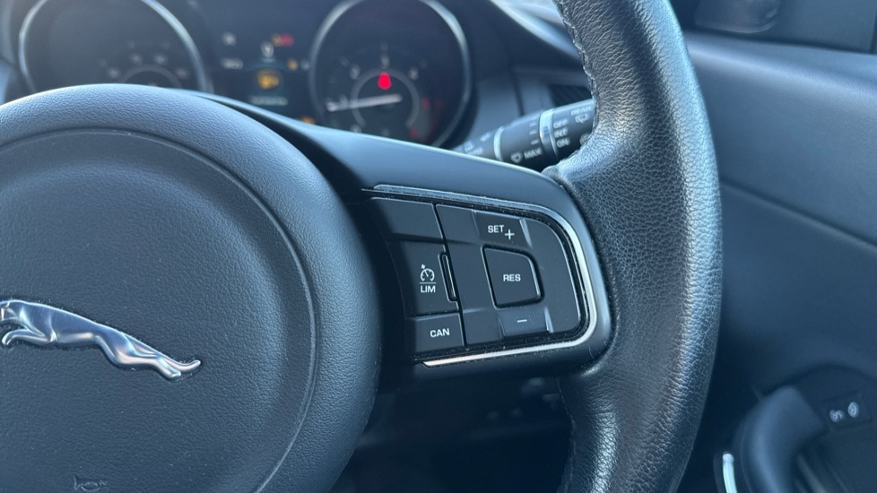 Used Jaguar E-Pace 2019 for sale - 76609766: Photo 22