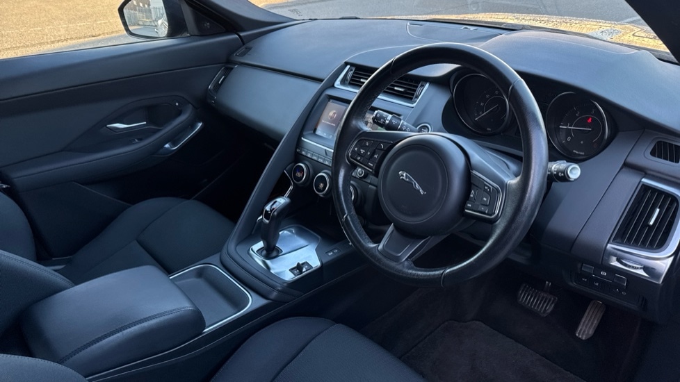 Used Jaguar E-Pace 2019 for sale - 76609766: Photo 9