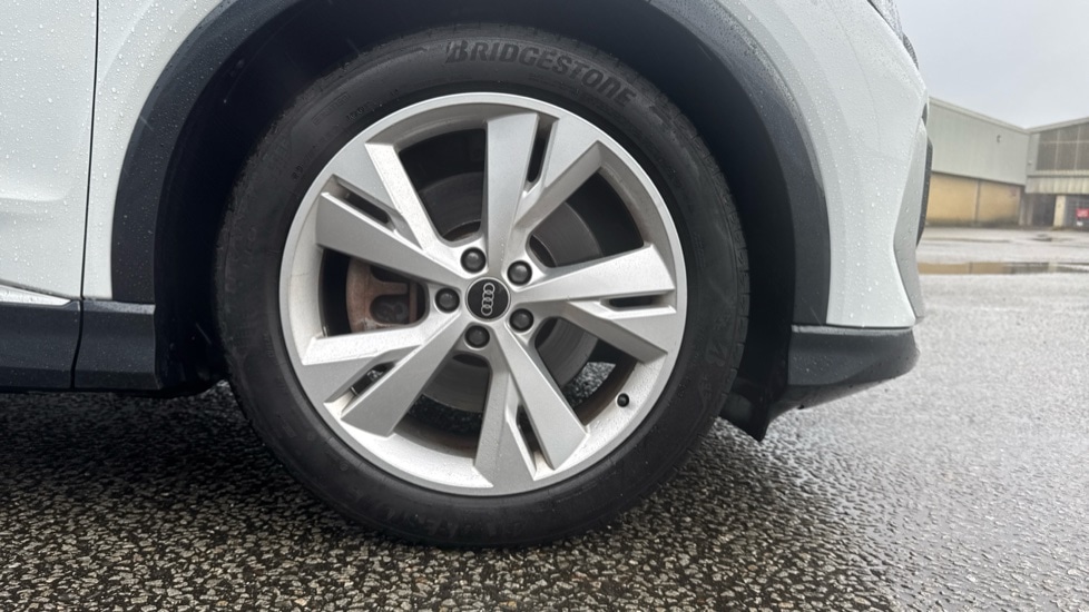 Used Audi Q4 e-tron 2021 for sale - 76873163: Photo 5