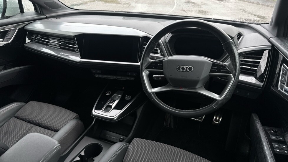 Used Audi Q4 e-tron 2021 for sale - 76873163: Photo 6