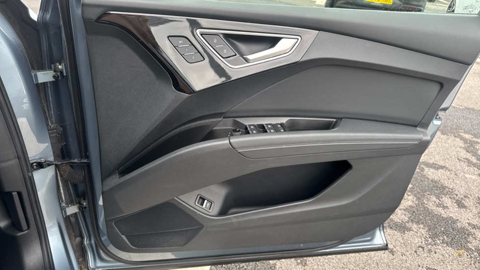 Used Audi Q4 e-tron 2022 for sale - 76442076: Photo 28